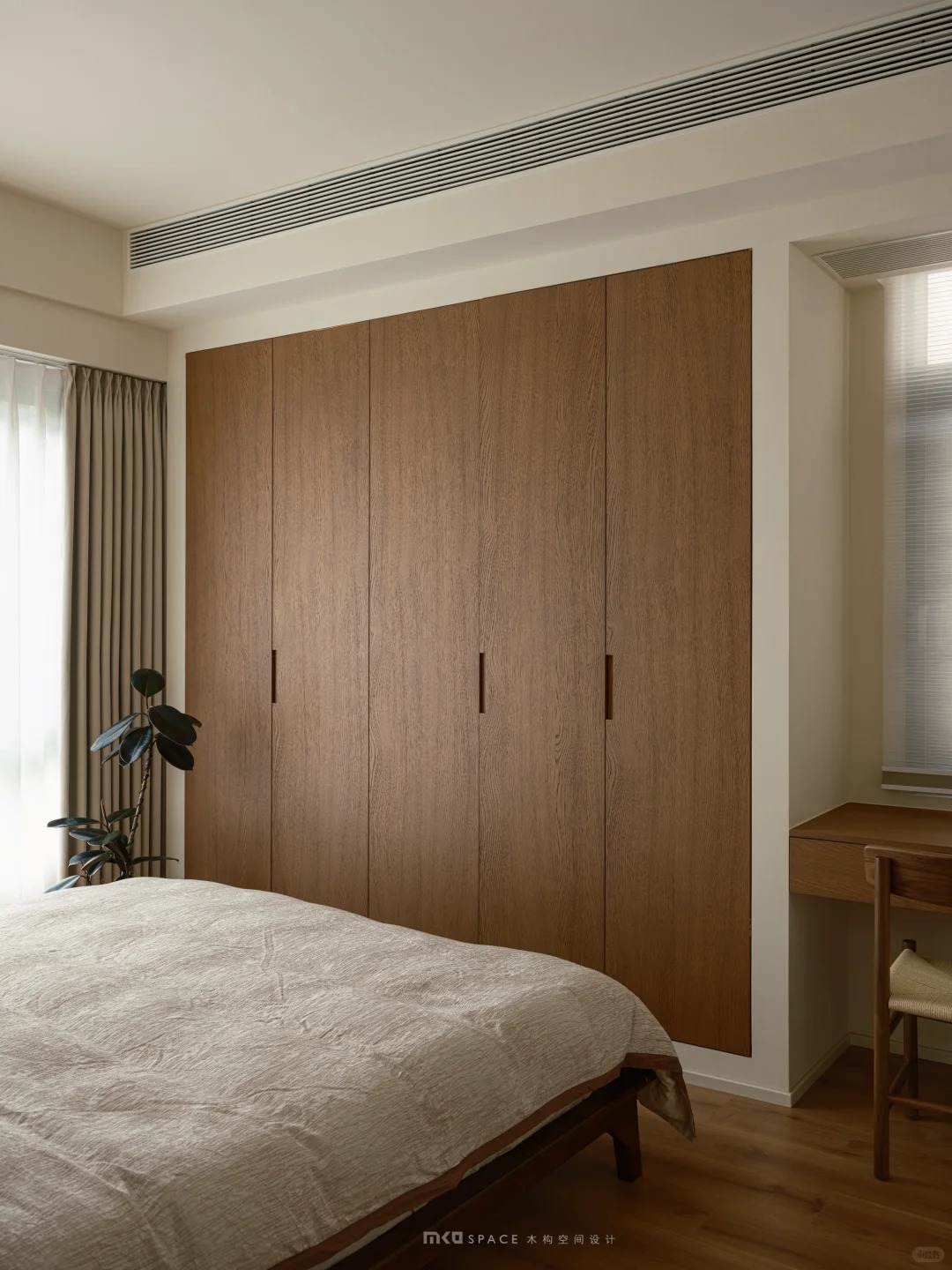 Hidden wardrobe design